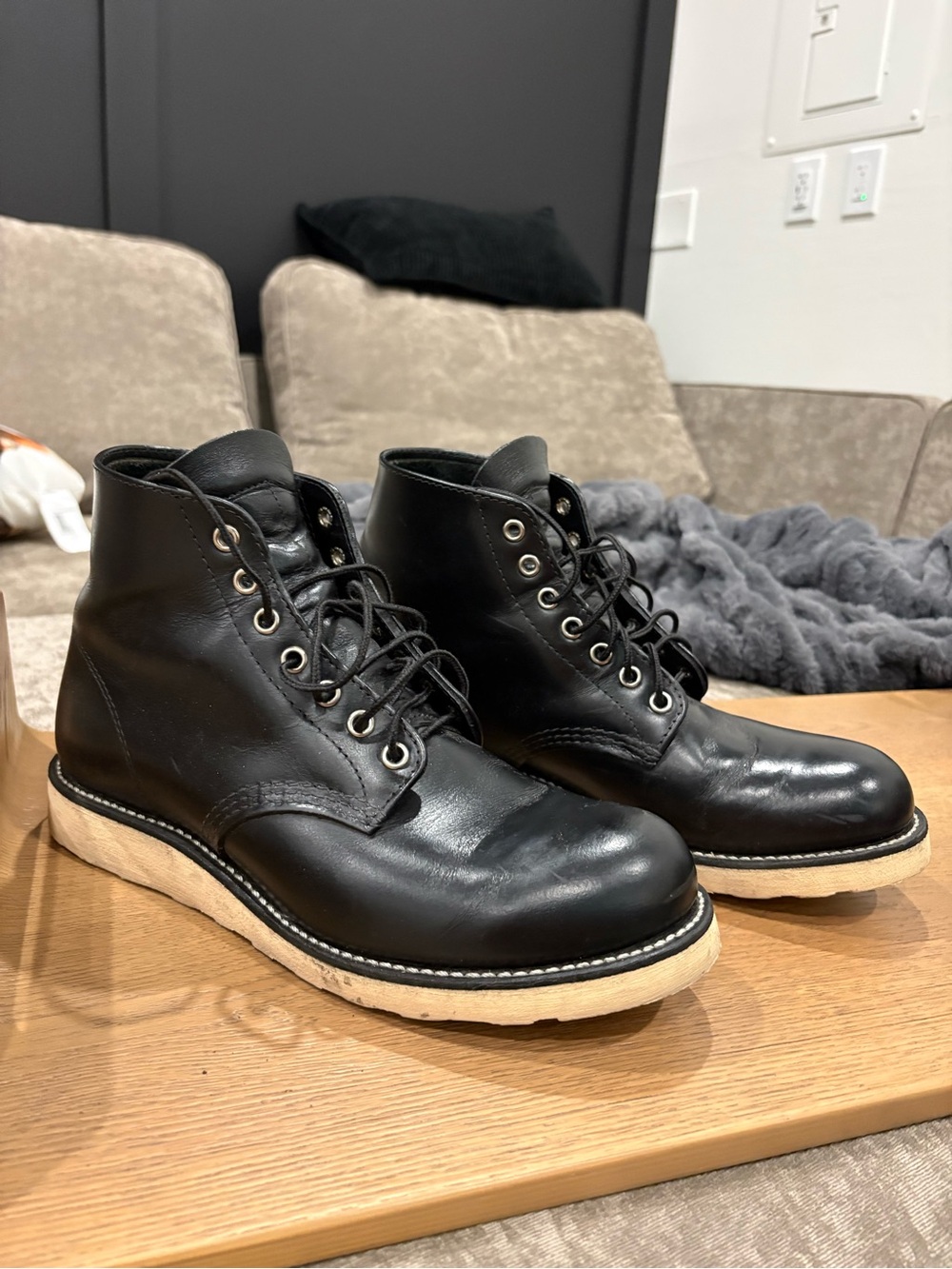 Red Wing 8823 x Freak Rare Special Edition- Black Glass Leather- 8.5 D- seconds